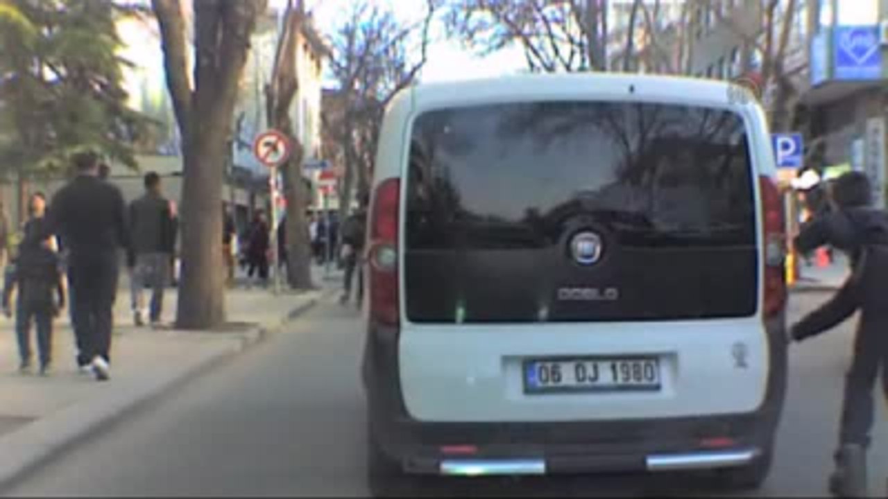 Patenci Gençlerin Trafikte Tehlikeli Oyunu Dailymotion Video