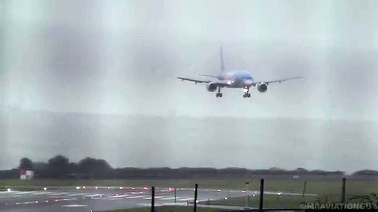 Landing A Boeing By Crosswind In Bristol Vid O Dailymotion