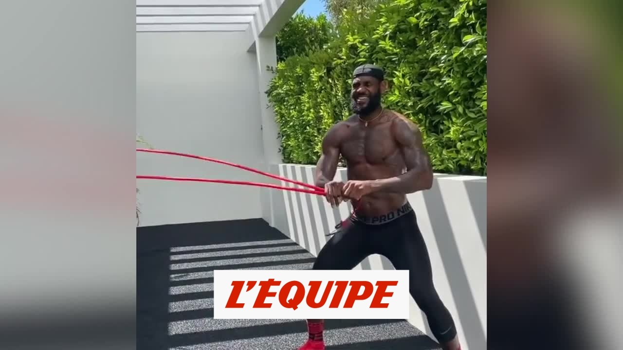 LeBron James envoie du lourd à l entraînement Basket WTF Vidéo