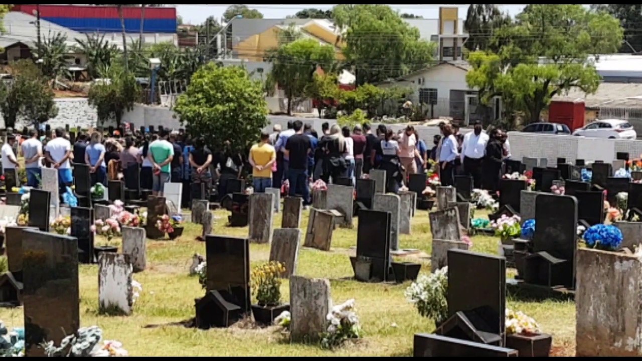 Sob Forte Como O Corpo De Vanessa Postal Sepultado Em Cascavel