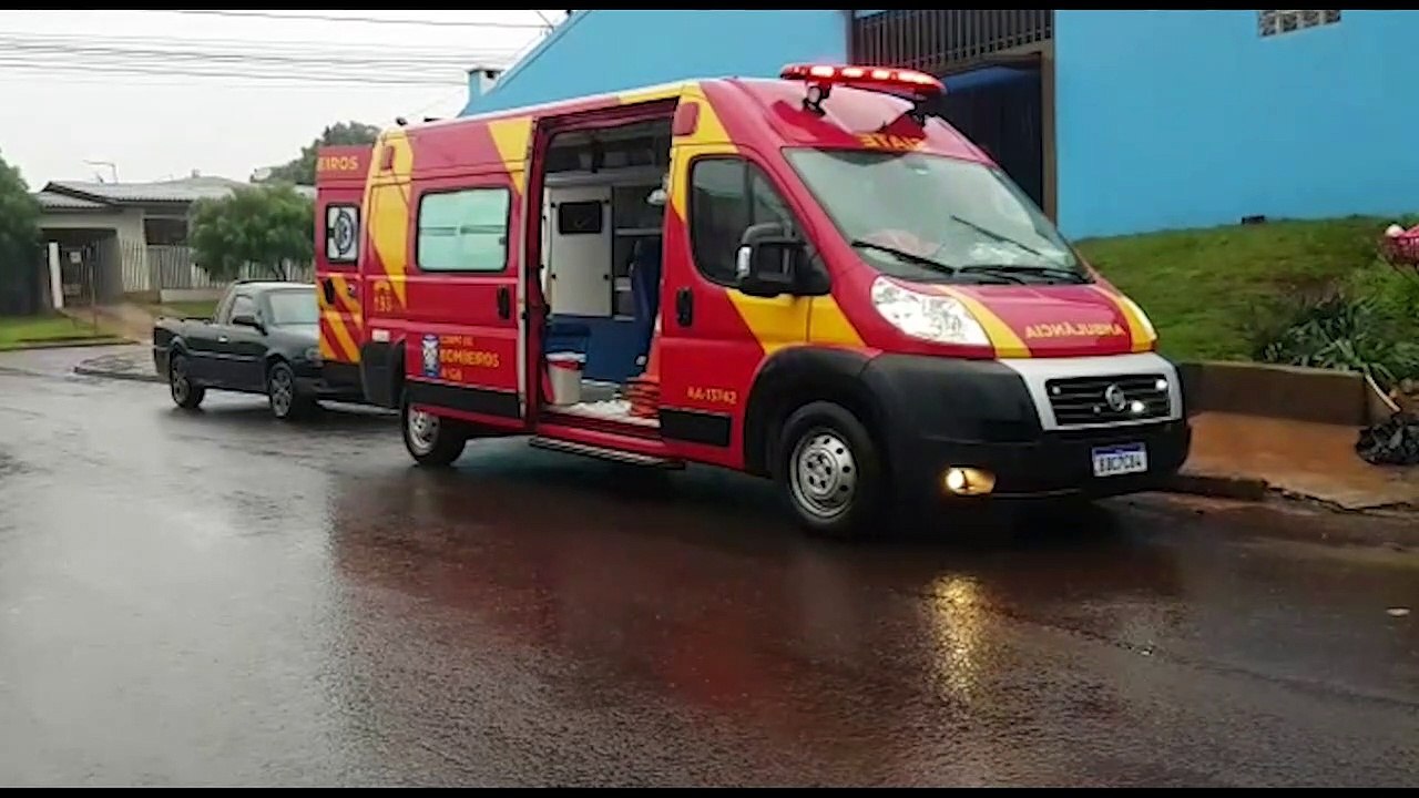 Idoso Socorrido Pelo Siate Ap S Sofrer Queda Em Resid Ncia No Bairro