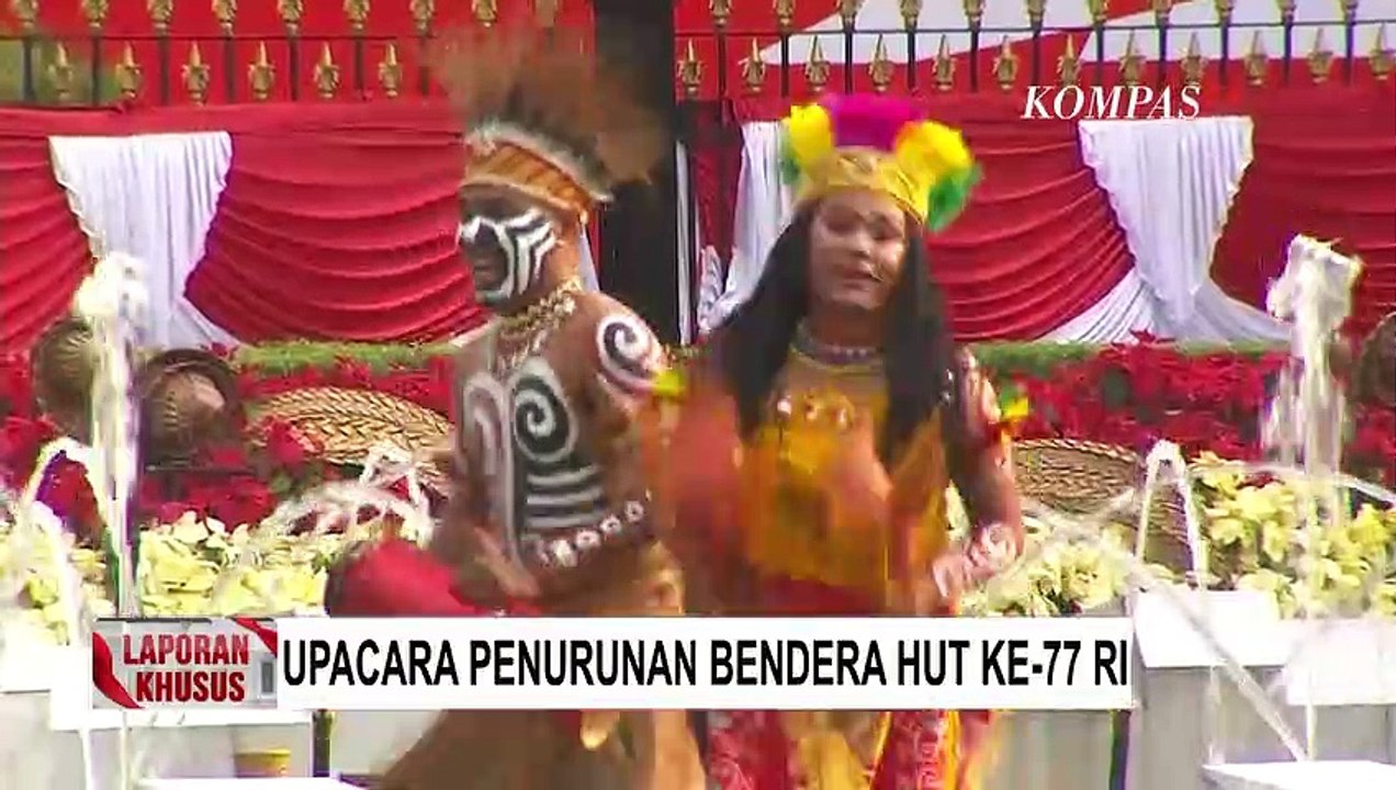 Tari Isololo Papua Awali Upacara Penurunan Sang Saka Merah Putih Di