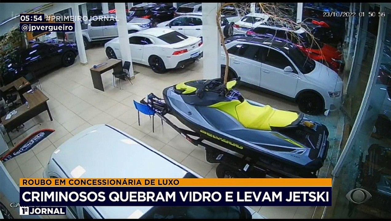 Criminosos Quebram Vidra A De Concession Ria E Roubam Jet Ski