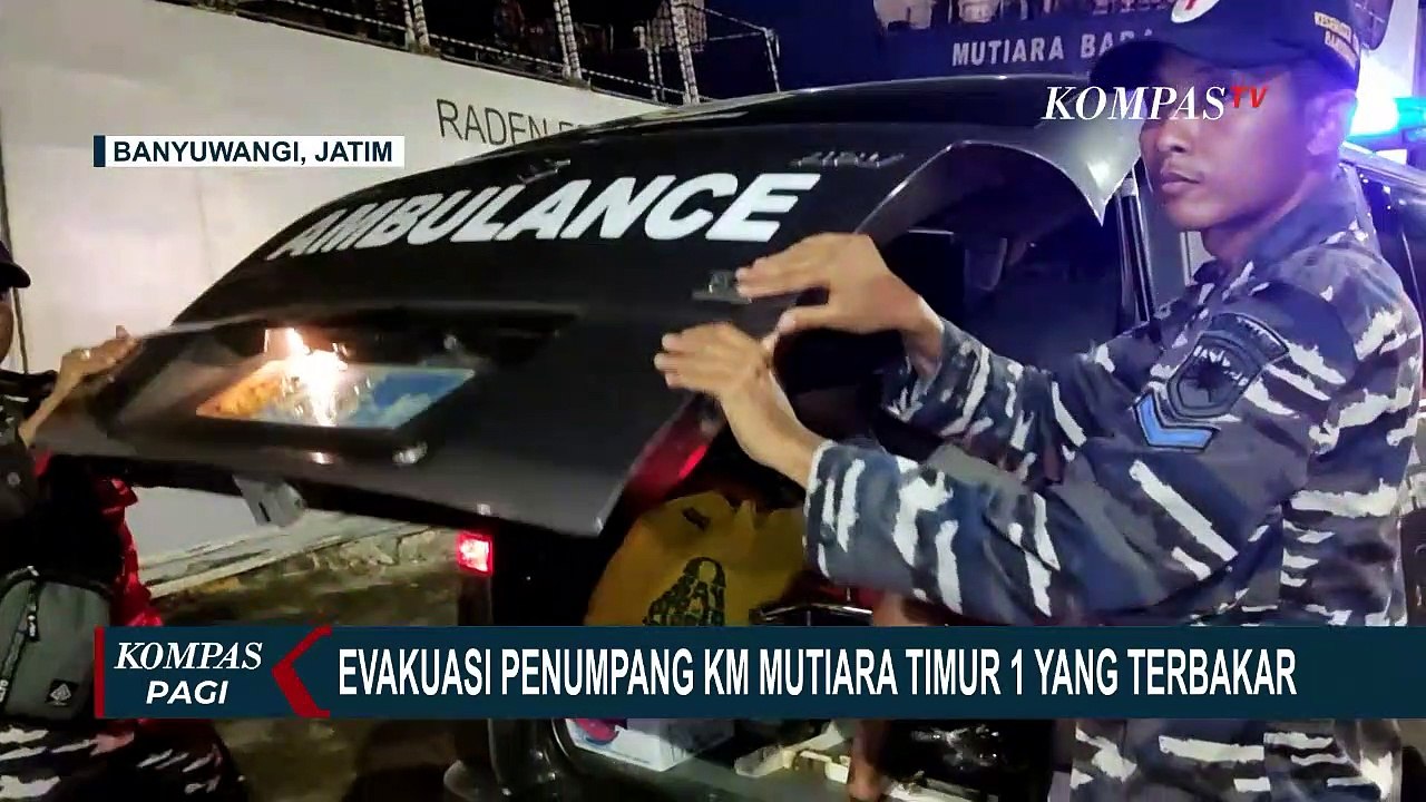 Inilah Proses Evakuasi Penumpang KM Mutiara Timur 1 Yang Terbakar 258