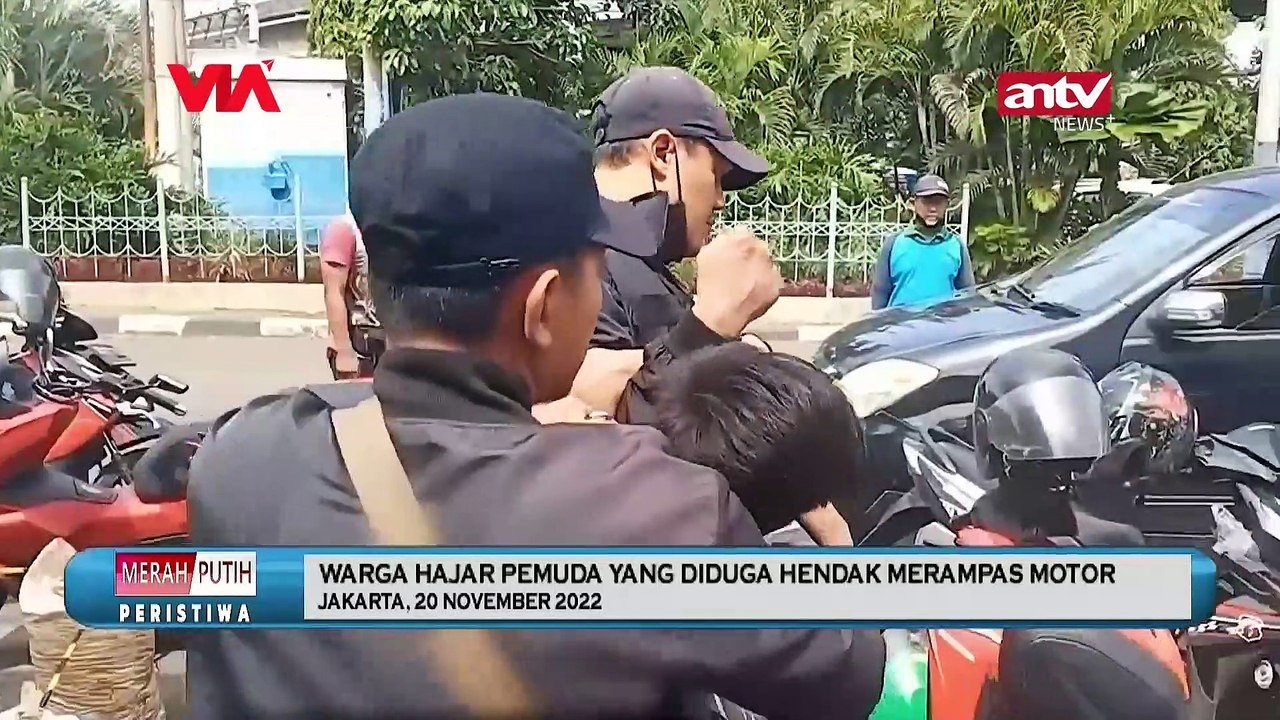 WARGA HAJAR PEMUDA DIDUGA HENDAK MERAMPAS MOTOR Video Dailymotion