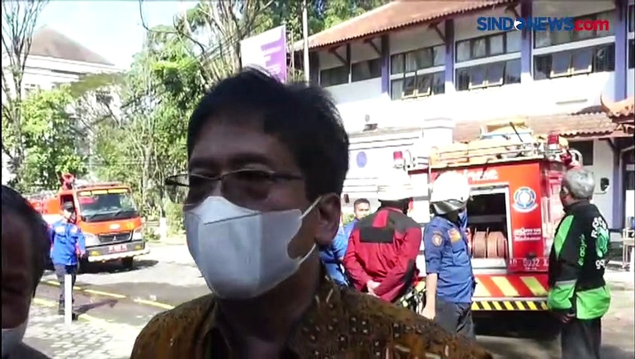 Ruangan Gedung A Fkip Uns Terbakar Sejumlah Orang Sempat Terjebak