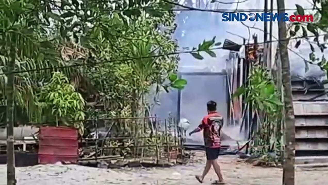 Rumah Panggung Ludes Terbakar Di Palangka Raya Diduga Dilakukan