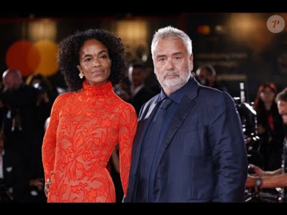 Luc Besson Retour En Force Avec Son Pouse Virginie Sculpturale Et