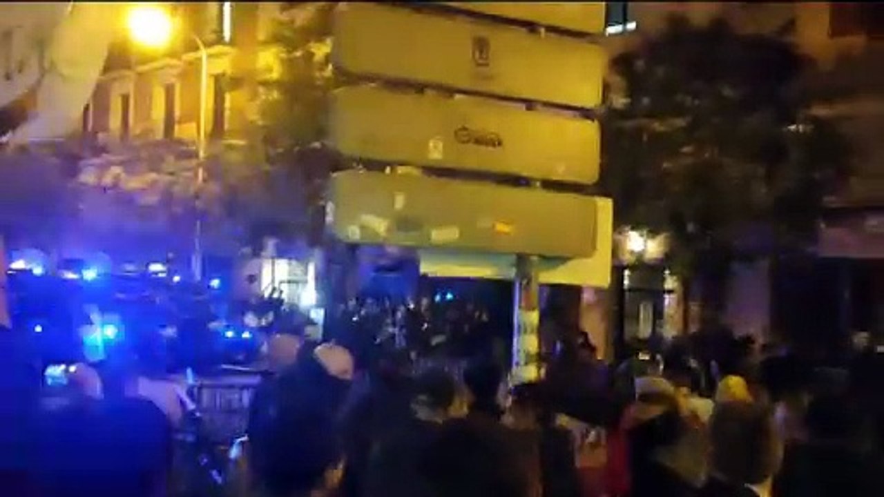 Tensión en la calle Ferraz en el noveno día de protestas Vídeo