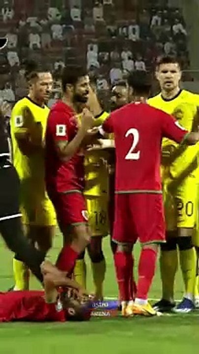 Insiden Faisal Halim Dilayangkan Kad Kuning Oman Vs Malaysia Video