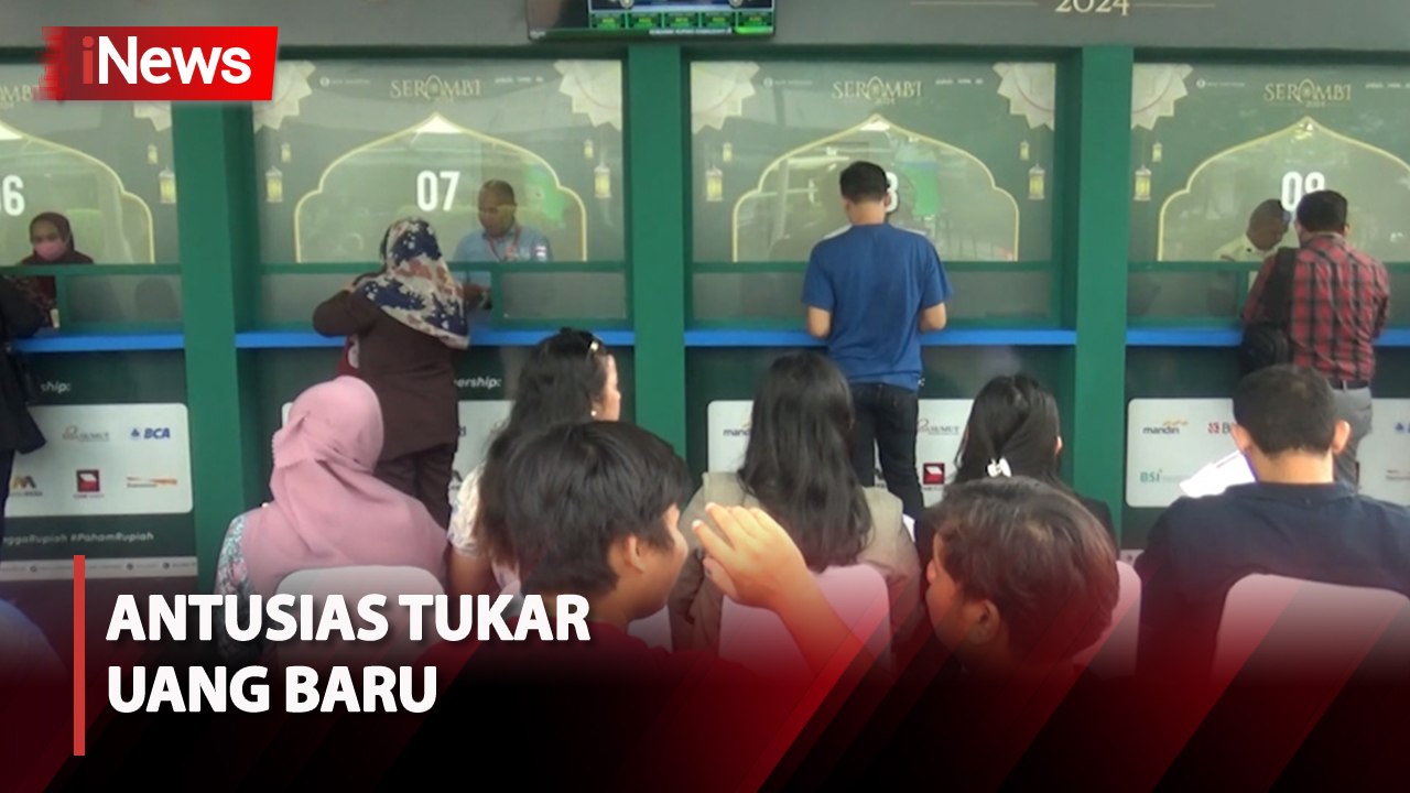 Persiapan Lebaran Warga Medan Rela Antre Tukar Uang Baru Video