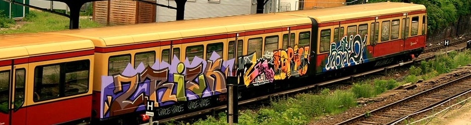 BERLIN GRAFFITI