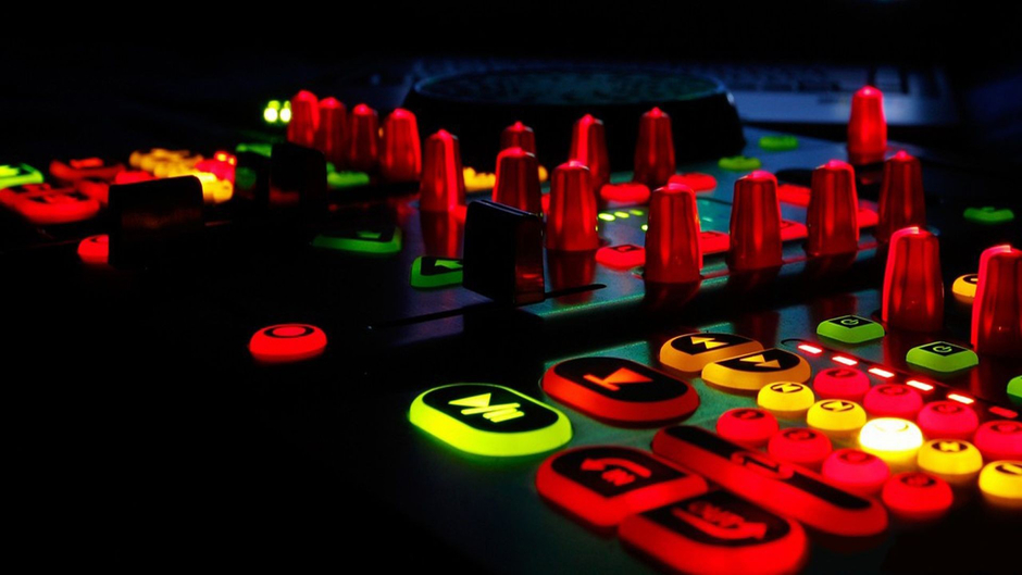 Greek- face (hellenicᴴᴰ video clips)