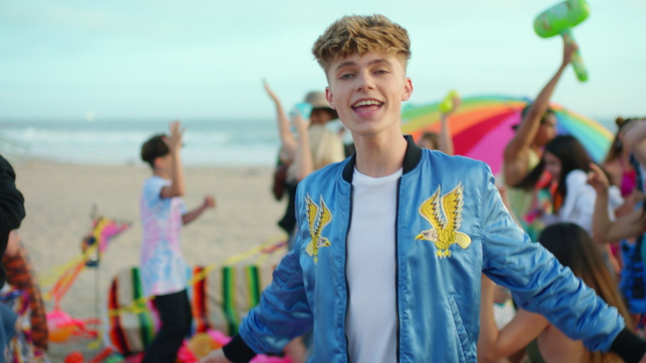 Dailymotion banner for @hrvy