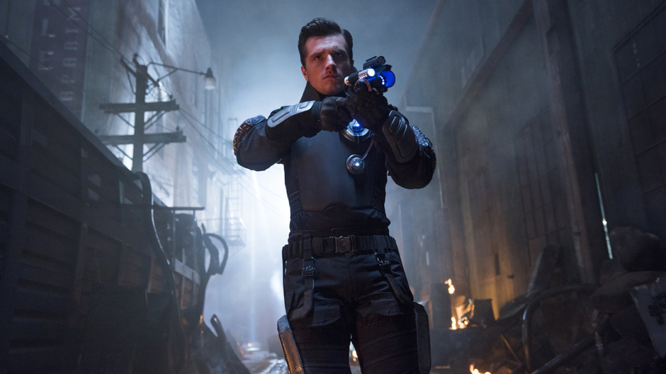 WATCH ONLINE   Future Man Season 1