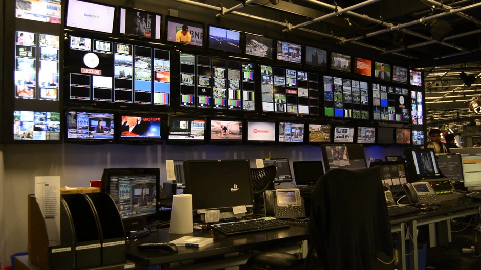 TV Show ★⨳ Humans ⨳★ HD1080p