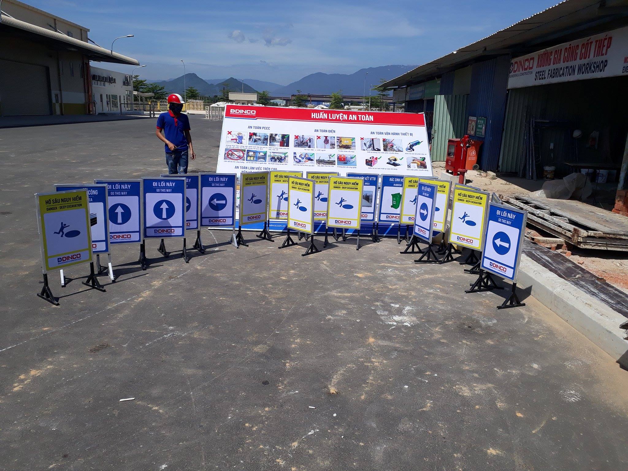 Quảng cáo Đa Sắc Màu