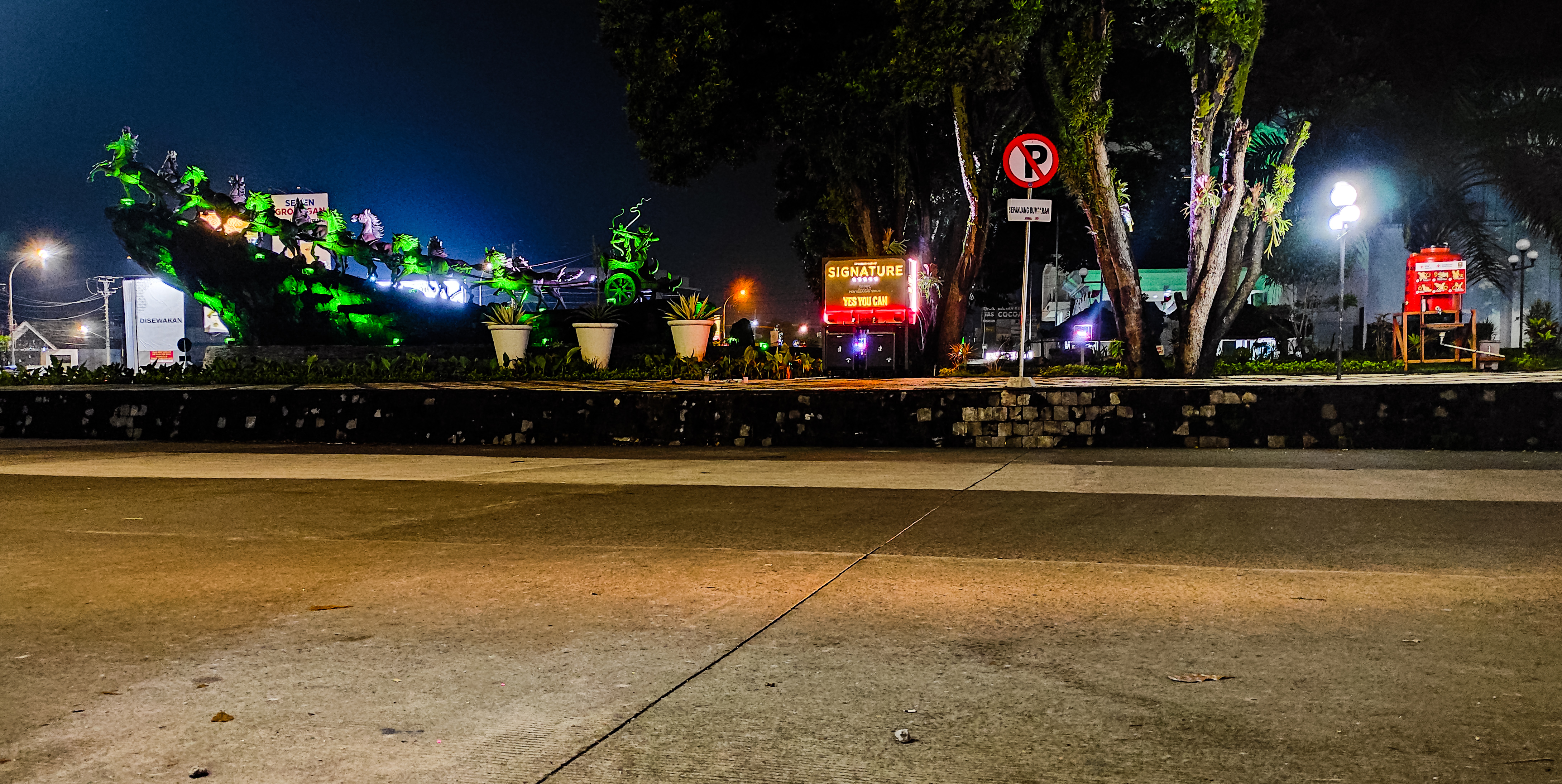 Pemain Sirkus Akustik