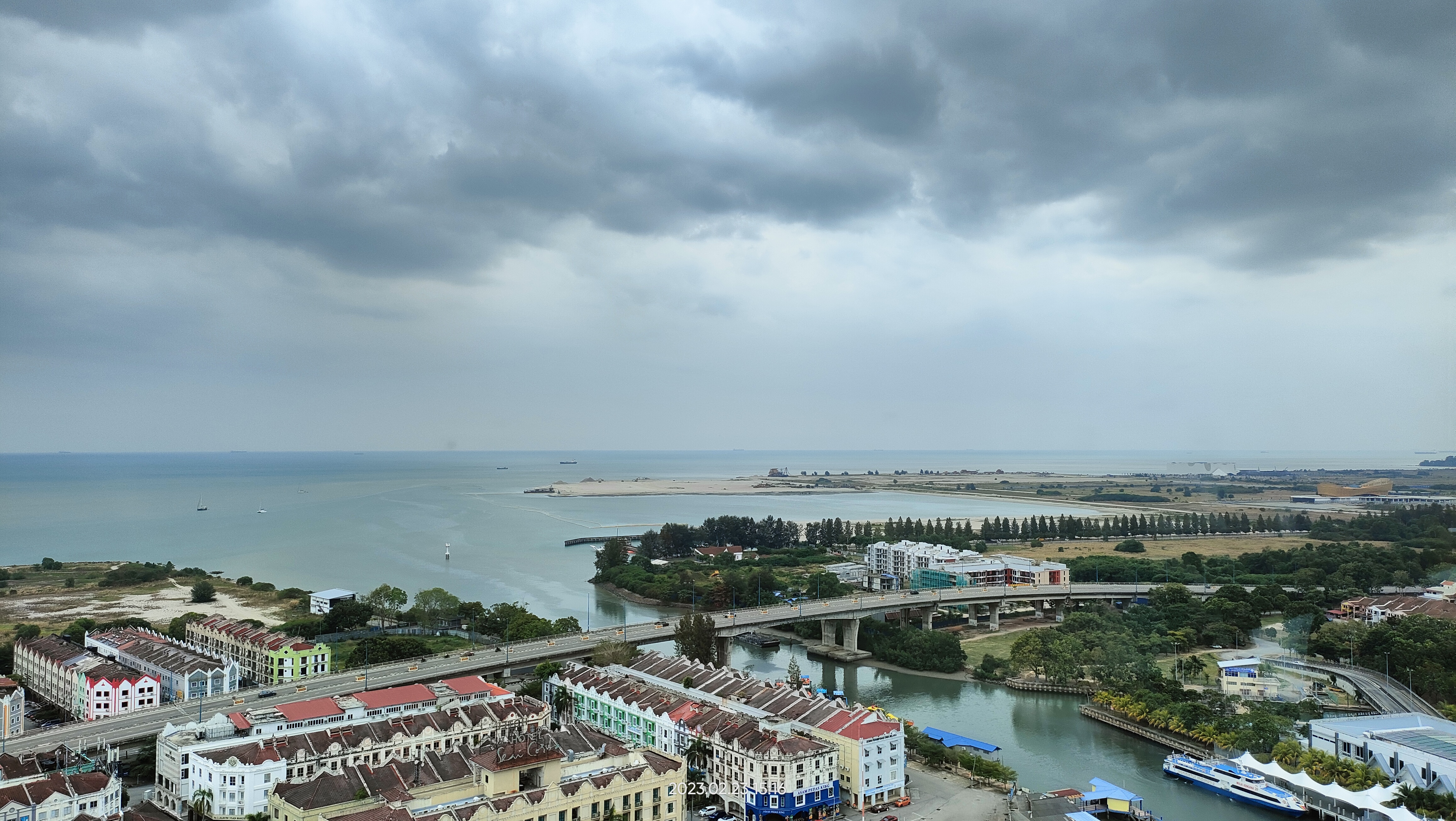 exploringMyWay  exploringMyWay