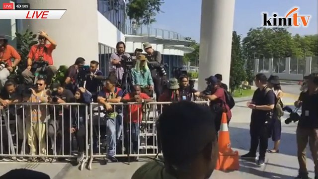 LIVE: Rosmah hadir ke SPRM