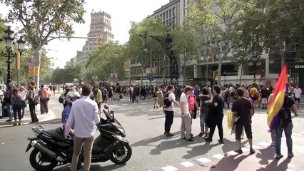 Estudiantes se manifiestan en Barcelona por la independencia