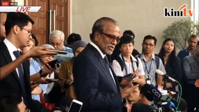 Live: Sidang media oleh peguam Najib