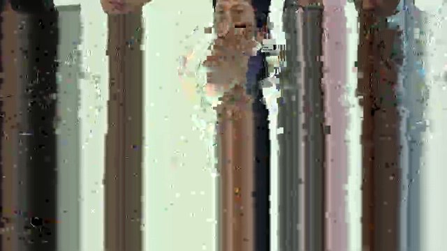 LIVE: Anwar dan Wan Azizah tiba di ibu pejabat PKR