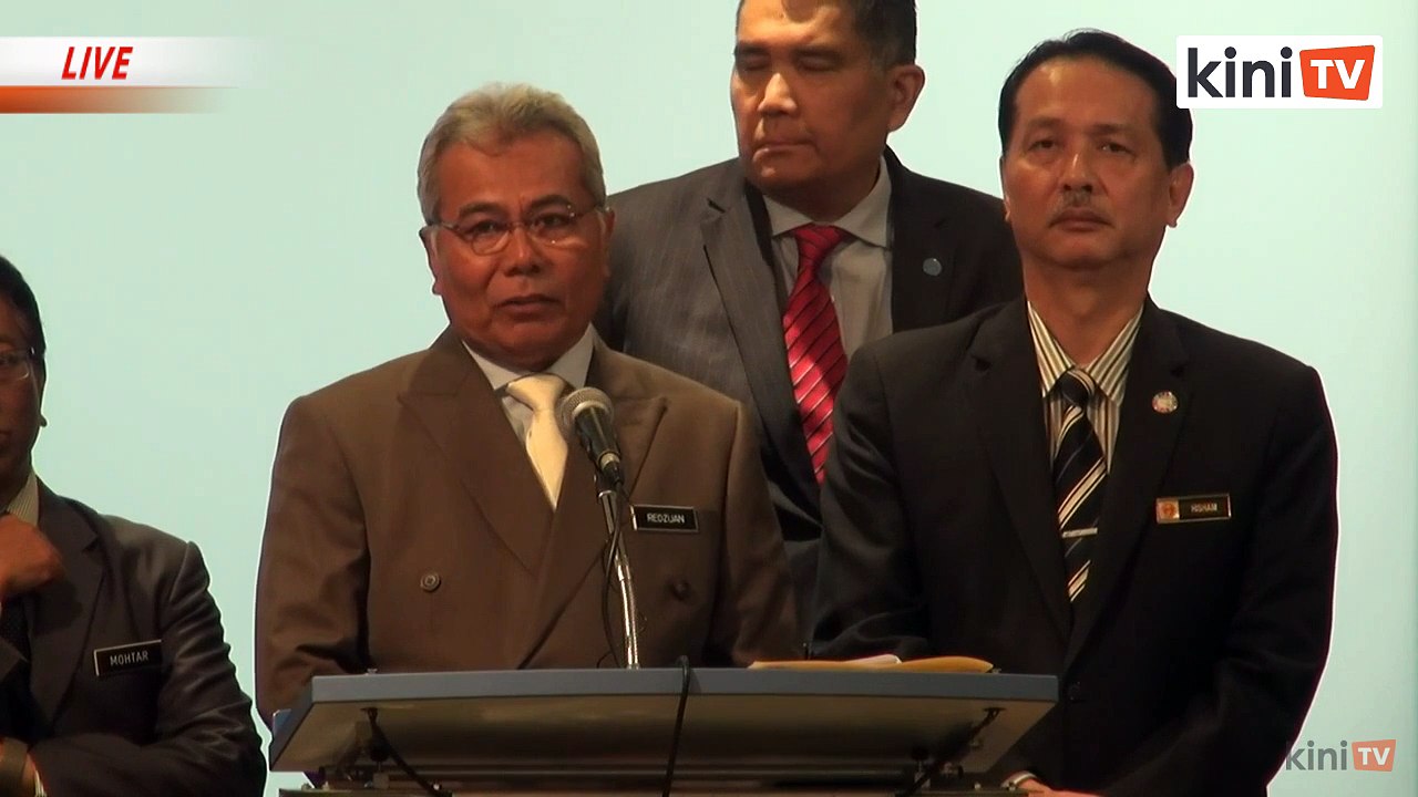 LIVE: Sidang Media Menteri JPM  Redzuan Yusof mengenai perkembangan terbaru wabak Covid-19
