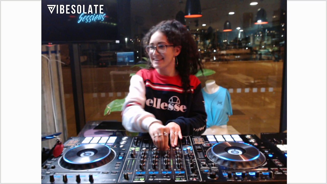 Vibesolate Lockdown 2.0 Sessions - Quinntssential