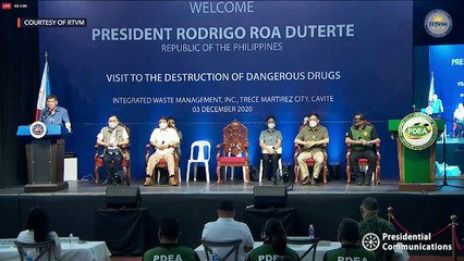 Télécharger la video: Duterte attends destruction of drugs event in Trese Martires, Cavite