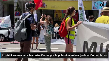 DIRECTO Los MIR salen a la calle contra Darias por la polémica en la adjudicación de plazas