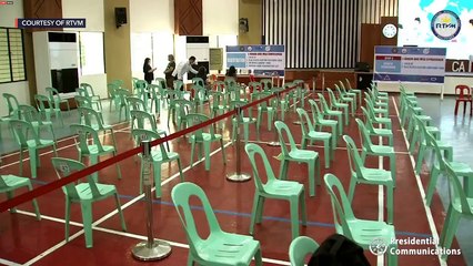 Israeli experts visit Solaire vaccination site