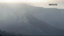 Lava flows from La Palma volcano as eruption resumes