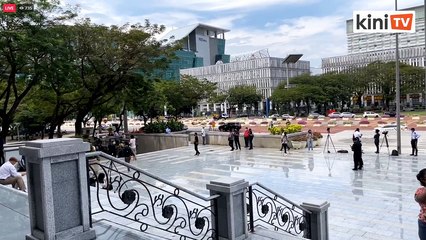 LIVE: Perkembangan terkini - Najib gagal batal sabitan dan hukuman kes SRC