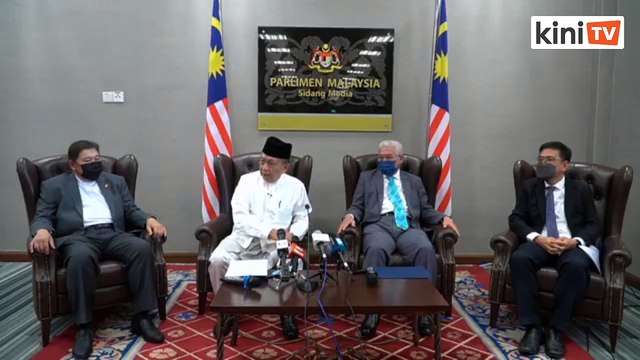 LIVE: Sidang media Yang di-Pertua Dewan Negara Rais Yatim