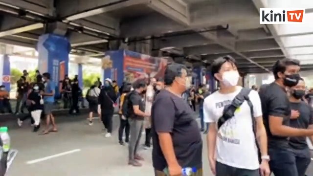LIVE: Sekitar demonstrasi #TangkapAzamBaki di Kuala Lumpur