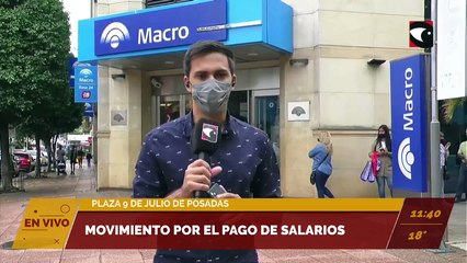 Movimiento en el centro de Posadas por el pago de salarios