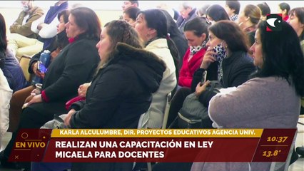 Realizan una capacitación sobre ley Micaela para docentes. Karla Alculumbre, directora de proyectos educativos de la Agencia Universitaria