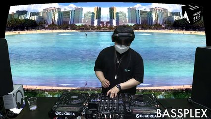 OVERFLOOD w/ AMBIVALEN, BASSPLEX, DOBERMAN, PHIL ROSE