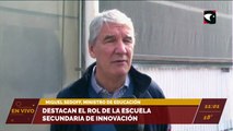 El gobernador Oscar Herrera Ahuad recorre la Biofábrica