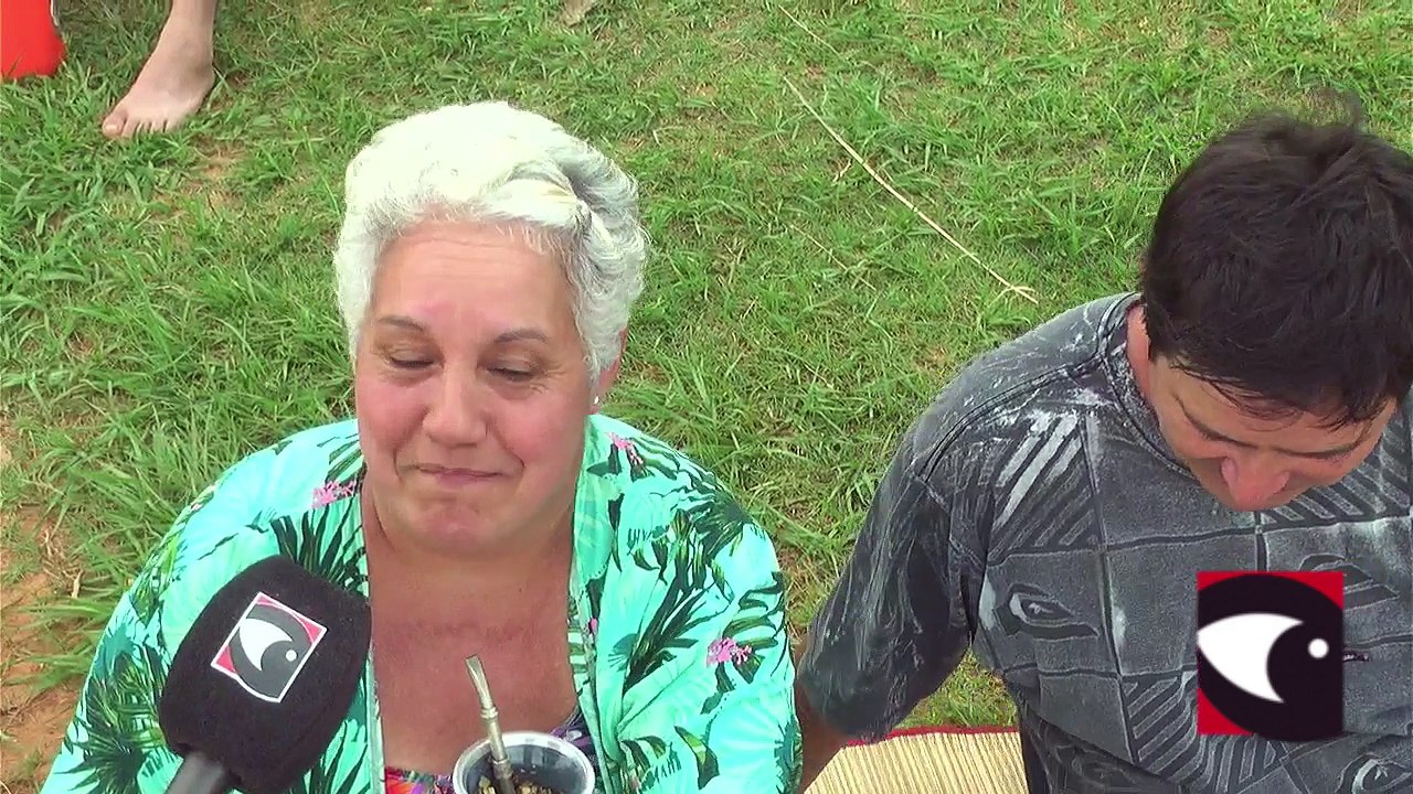 Balneario Costa Sur: Posadeños y turistas disfrutan a pleno el último día del fin de semana largo.