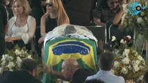 DIRECTO | Miles de aficionados brasileños despiden a Pelé