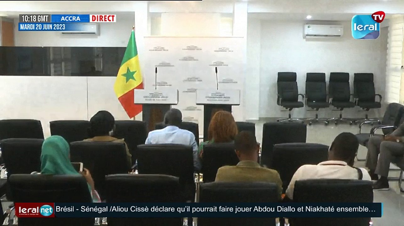Rencontre  gouvernement-presse Les ministres Abdou Karim Fofana et Samba Ndiobene Ka face à la presse