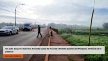 Un auto despistó sobre la Avenida Cabo de Hornos y Puente Zaimán de Posadas: terminó en el pastizal