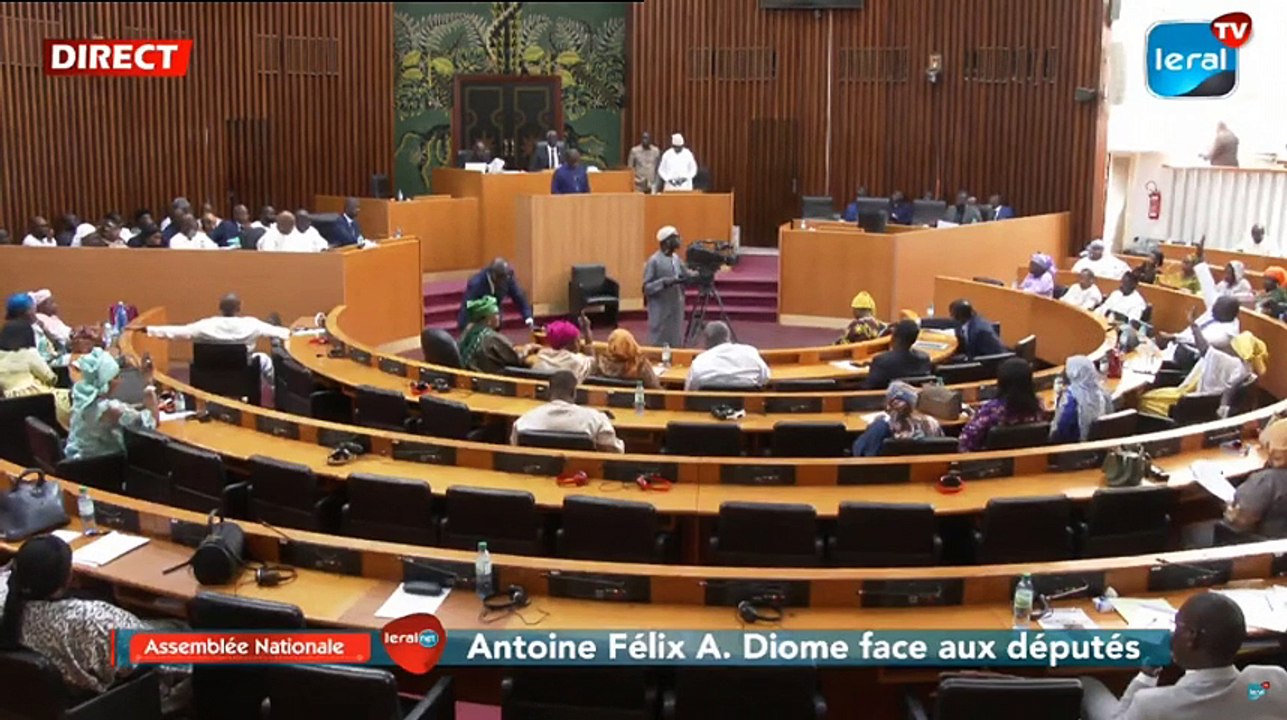 Assemblée Nationale : Antoine Félix Abdoulaye DIOME Ministre Du Pétrole ...