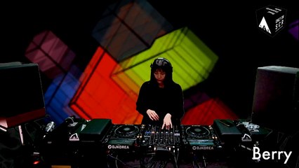 Crissydollhouse 1st Compilation Album 'Analog' EP Release | SCR