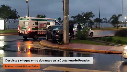 Download Video: Despiste y choque entre dos autos en la Costanera de Posadas