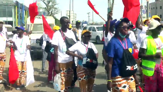 En direct: Les marcheurs en route vers Popenguine
