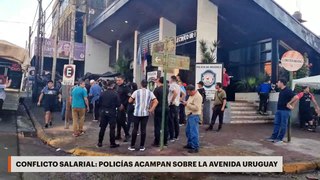 Conflicto salarial | Policías acampan sobre la avenida Uruguay