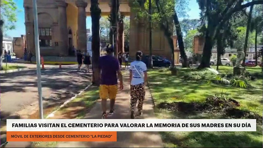 Día de la madre | Familias visitan el cementerio para valorar la memoria de sus madres en su día